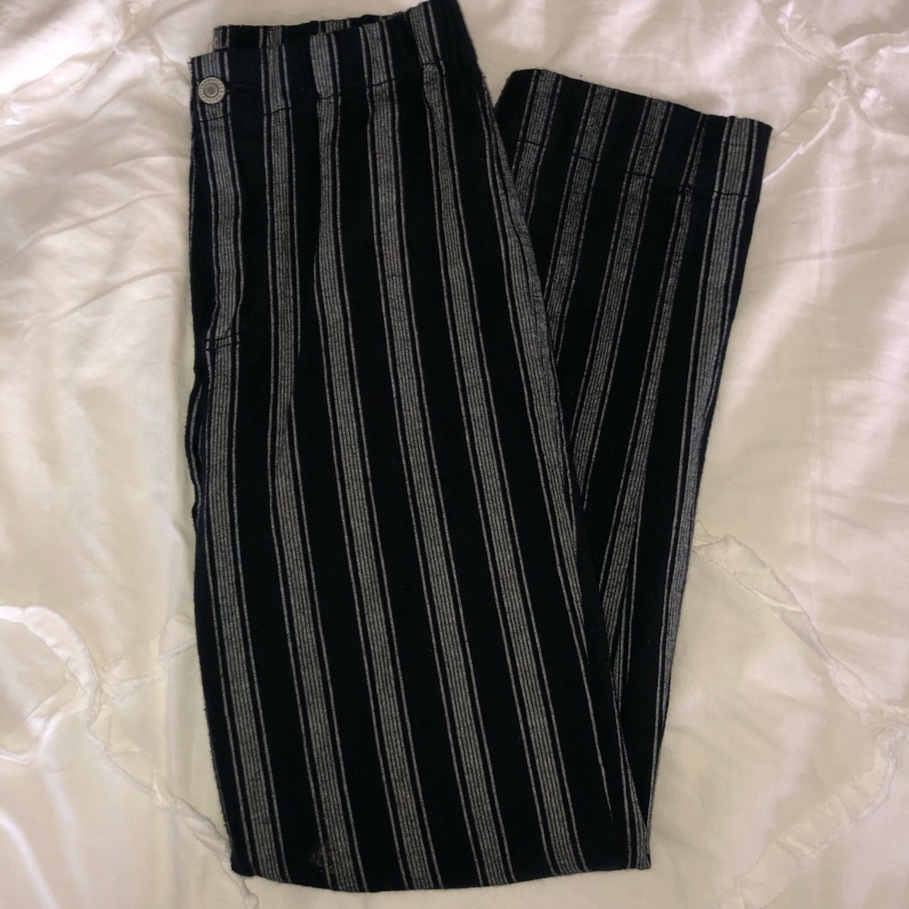Brandy Melville stripped pants